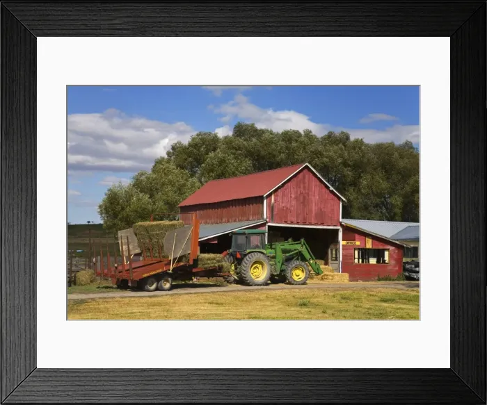 Framed Print : Farm near Ronan, Missoula Region, Montana, United States of America, North America Framed Print : Farm near Ronan, Missoula Region, Montana, United States of America, North America