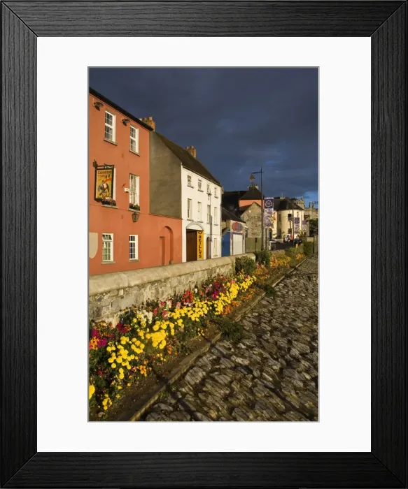 Framed Print : Millers Pub, Kilkenny City, County Kilkenny, Leinster, Republic of Ireland, Europe Framed Print : Millers Pub, Kilkenny City, County Kilkenny, Leinster, Republic of Ireland, Europe