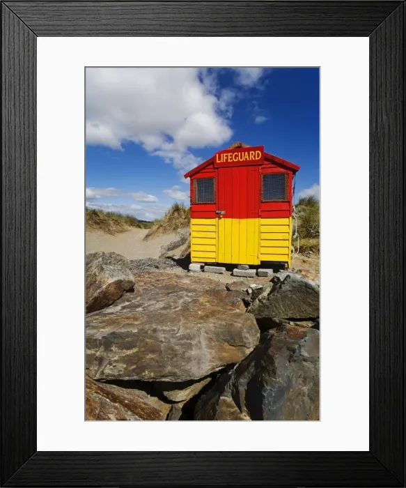 Framed Print : Lifeguard hut on Bunmahon Beach, County Waterford, Munster, Republic of Ireland, Europe Framed Print : Lifeguard hut on Bunmahon Beach, County Waterford, Munster, Republic of Ireland, Europe