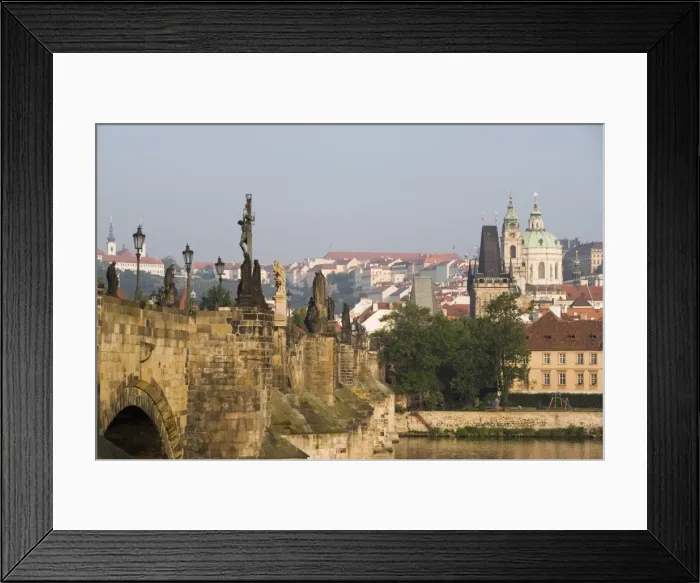 Framed Print : Charles Bridge over the River Vltava, Old Town, UNESCO World Heritage Site Framed Print : Charles Bridge over the River Vltava, Old Town, UNESCO World Heritage Site