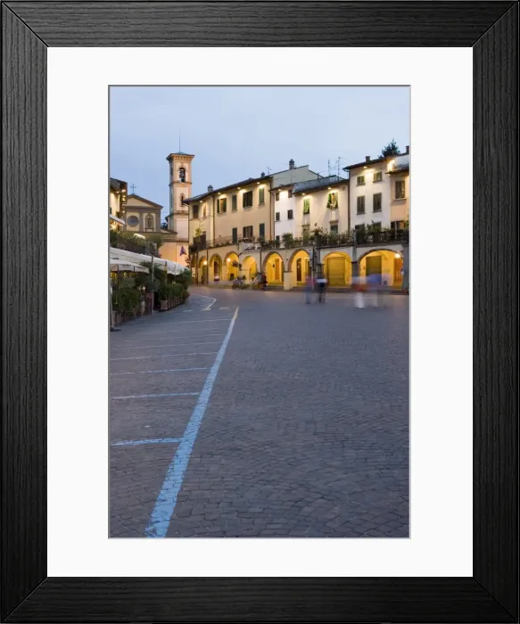Framed Print : Market Square of Greve in Chianti, Tuscany, Italy, Europe Framed Print : Market Square of Greve in Chianti, Tuscany, Italy, Europe