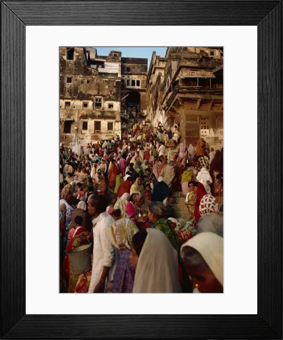 Framed Print : Crowds on the Panchaganga ghat during Kartik Poonima festival, Varanasi Framed Print : Crowds on the Panchaganga ghat during Kartik Poonima festival, Varanasi
