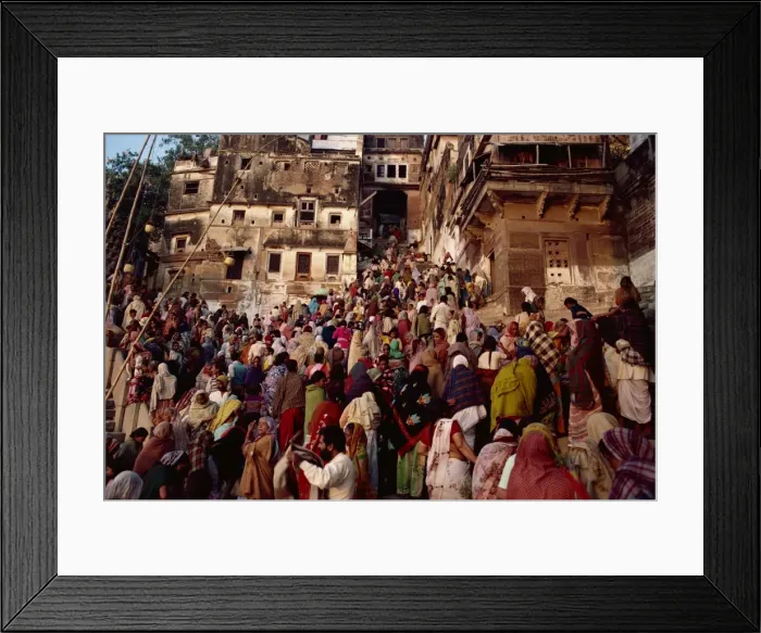 Framed Print : Crowds on the Panchaganga ghat during Kartik Poonima festival, Varanasi Framed Print : Crowds on the Panchaganga ghat during Kartik Poonima festival, Varanasi