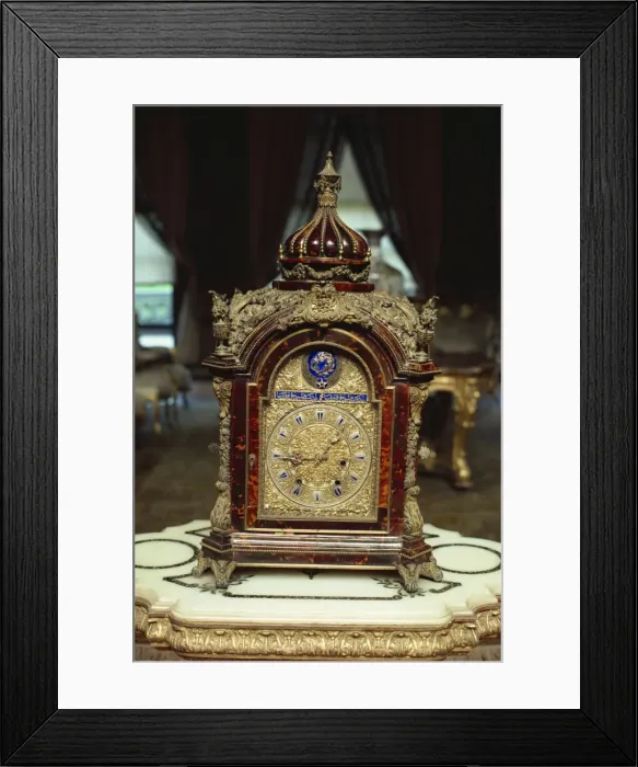 Framed Print : Clock in Dolmabahce Palace, Istanbul, Turkey, Europe Framed Print : Clock in Dolmabahce Palace, Istanbul, Turkey, Europe