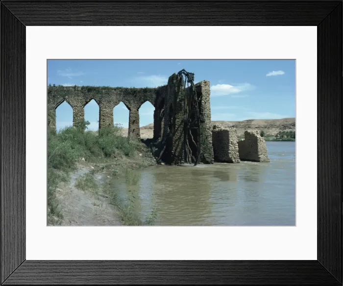 Framed Print : Water wheel near Ana, taken in 1982, Iraq, Middle East Framed Print : Water wheel near Ana, taken in 1982, Iraq, Middle East