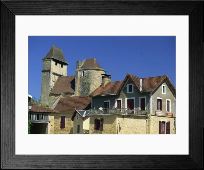 Framed Print : Village in the Perigord region near Villefranche, Lot et Garonne, Aquitaine Framed Print : Village in the Perigord region near Villefranche, Lot et Garonne, Aquitaine