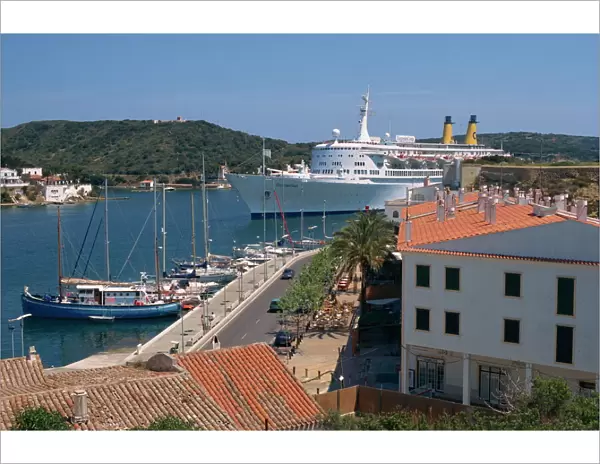 Cruise ship entering harbour, Mahon, Minorca, Balearic Islands, Spain, Mediterranean
