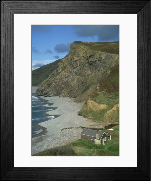 Framed Print : Example of folding in rocks, Millook Beach, Cornwall, England, United Kingdom, Europe Framed Print : Example of folding in rocks, Millook Beach, Cornwall, England, United Kingdom, Europe