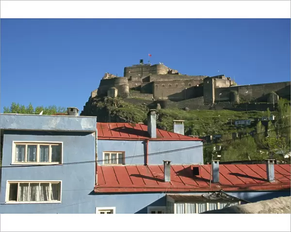 Castle (Kalesi) dominates city, Kars, north east Anatolia, Turkey, Asia Minor, Eurasia