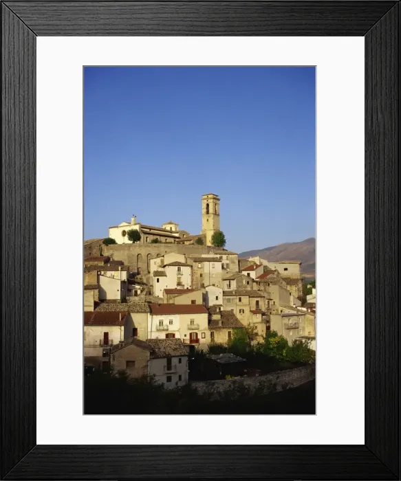 Framed Print : Goriano Sicoli, Abruzzo, Italy, Europe