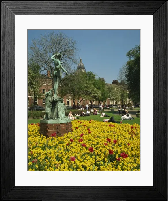 Framed Print : Park Square, Leeds, Yorkshire, England, United Kingdom, Europe Framed Print : Park Square, Leeds, Yorkshire, England, United Kingdom, Europe