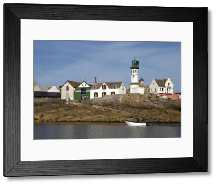 Framed Print : Lifeboat slip, Ile de Sein, Brittany, France, Europe Framed Print : Lifeboat slip, Ile de Sein, Brittany, France, Europe