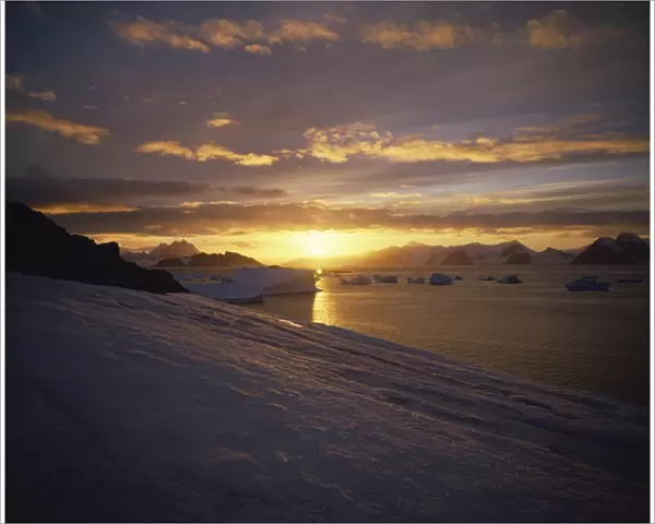 Sunrise, Antarctica, Polar Regions