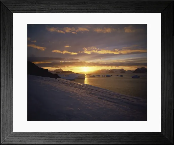 Framed Print : Sunrise, Antarctica, Polar Regions Framed Print : Sunrise, Antarctica, Polar Regions