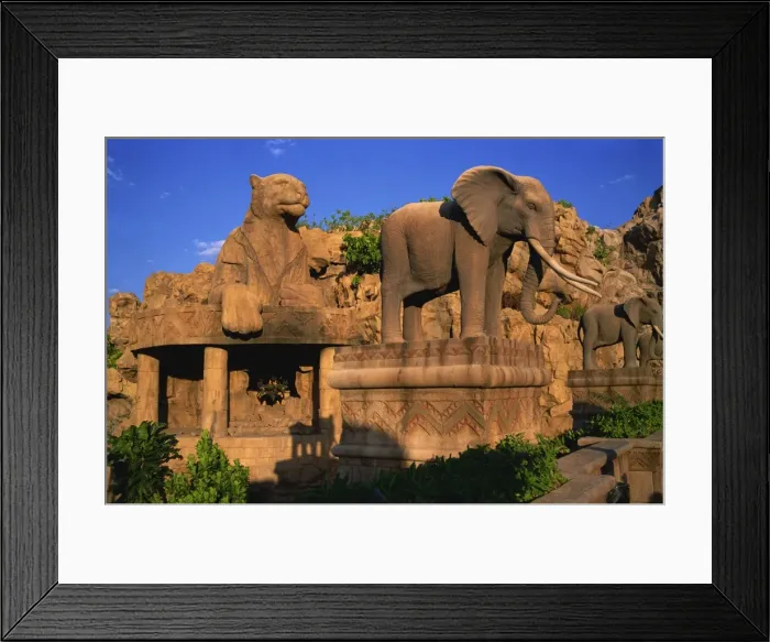 Framed Print : Bridge of Time, Lost City at Sun City, Bophuthatswana, South Africa, Africa Framed Print : Bridge of Time, Lost City at Sun City, Bophuthatswana, South Africa, Africa