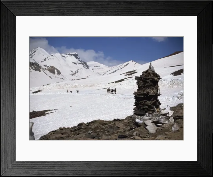 Framed Print : Summit of the Baralacha Pass at 5100m on Leh to Manali Road, Himachal Pradesh state Framed Print : Summit of the Baralacha Pass at 5100m on Leh to Manali Road, Himachal Pradesh state