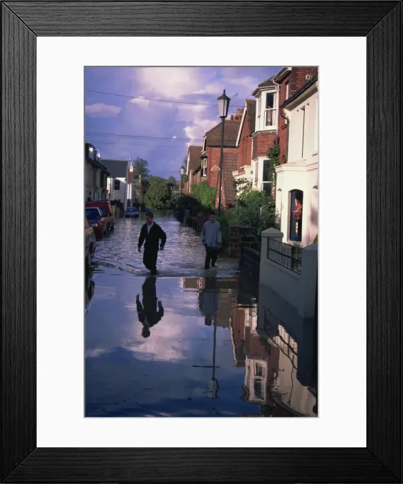 Framed Print : The Pells area of Lewes during the floods of October 2000, Lewes, East Sussex Framed Print : The Pells area of Lewes during the floods of October 2000, Lewes, East Sussex
