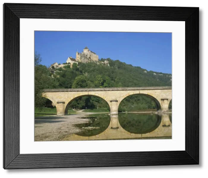 Framed Print : Castelnaud Castle and River Dordogne, Dordogne, Aquitaine, France, Europe Framed Print : Castelnaud Castle and River Dordogne, Dordogne, Aquitaine, France, Europe