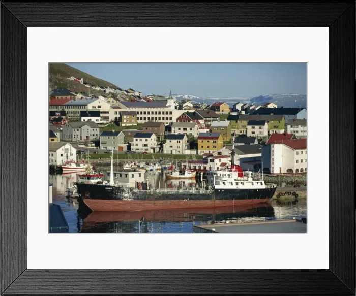 Framed Print : Honningsvag, the worlds northernmost town, Finnmark, Norway, Scandinavia, Europe Framed Print : Honningsvag, the worlds northernmost town, Finnmark, Norway, Scandinavia, Europe