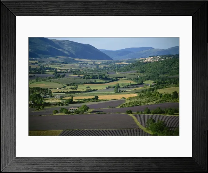 Framed Print : The Nesque Valley, Sault, near Mont Venoux, Vaucluse, Provence, France, Europe Framed Print : The Nesque Valley, Sault, near Mont Venoux, Vaucluse, Provence, France, Europe