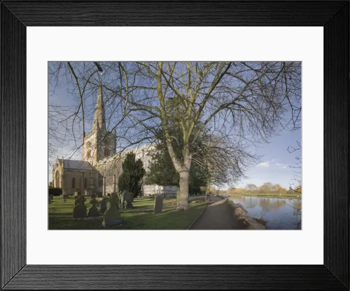 Framed Print : The River Avon, view from Holy Trinity churchyard, where William Shakespeare is buried Framed Print : The River Avon, view from Holy Trinity churchyard, where William Shakespeare is buried