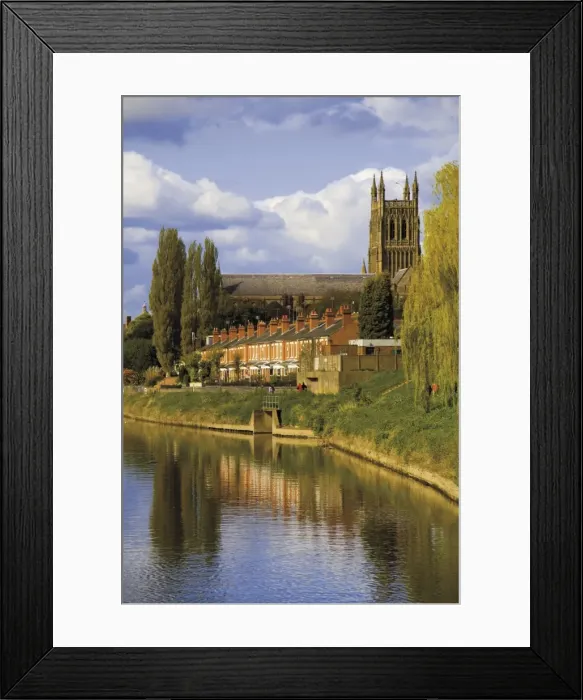 Framed Print : The city of Worcester and River Severn, Worcestershire, England, United Kingdom, Europe Framed Print : The city of Worcester and River Severn, Worcestershire, England, United Kingdom, Europe