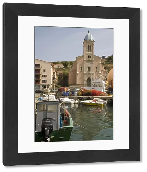 Port Vendres harbour, Languedoc-Roussillon, Cote Vermeille, France, Europe