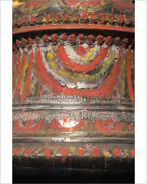 Bell at the Hiranya Varna Mahavidar (Golden Temple), Patan, Bagmati, Nepal, Asia