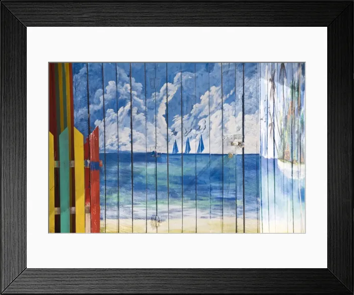 Framed Print : Lazy Lizard bar at the split, Caye Caulker, Belize, Central America