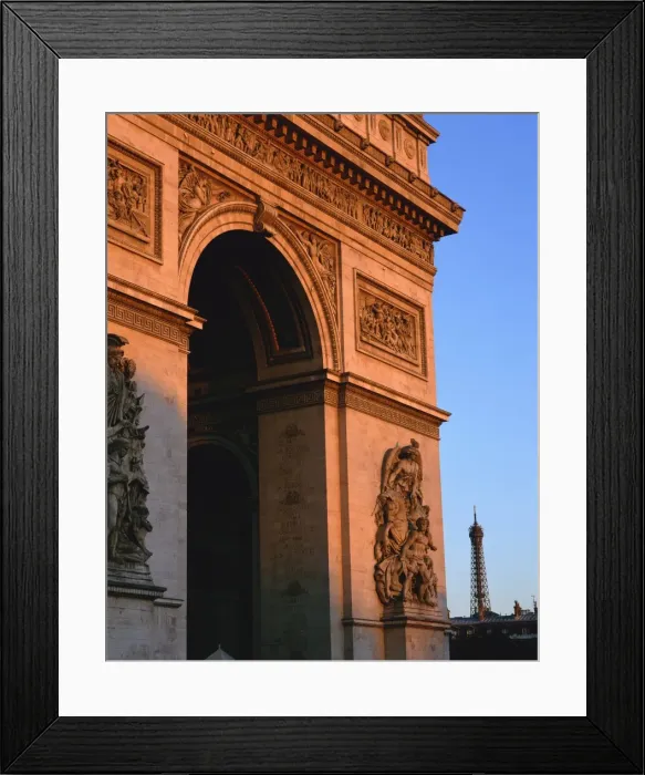 Framed Print : The Arc de Triomphe at dusk, with the Eiffel Tower behind, Paris, France, Europe Framed Print : The Arc de Triomphe at dusk, with the Eiffel Tower behind, Paris, France, Europe