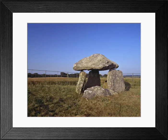 Framed Print : Neolithic burial chamber built between 4000 and 2000BC for communal burial of the dead Framed Print : Neolithic burial chamber built between 4000 and 2000BC for communal burial of the dead