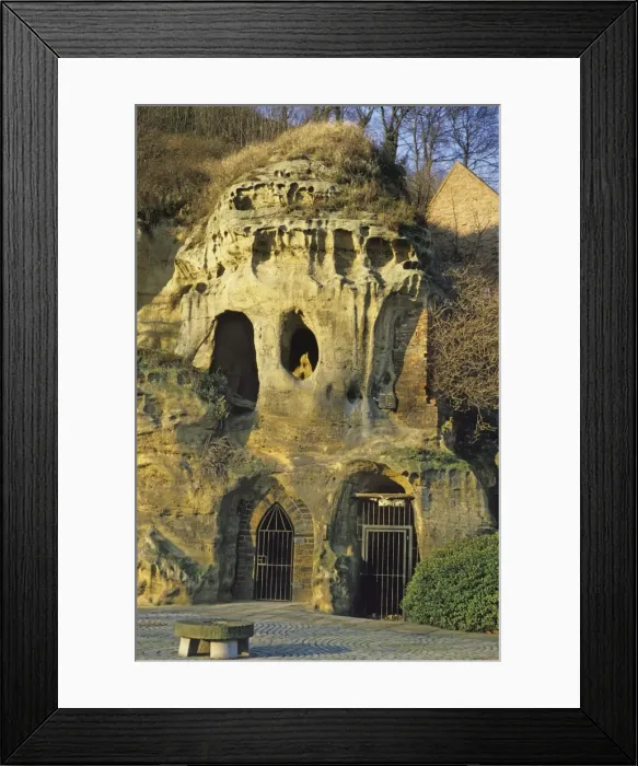 Framed Print : Entrance to Mortimers Hole, a medieval passageway beneath the Castle Framed Print : Entrance to Mortimers Hole, a medieval passageway beneath the Castle