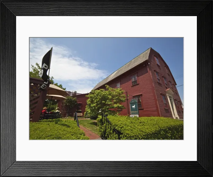 Framed Print : The White Horse Tavern dating from 1673, on the corner of Farewell and Marlborough Streets Framed Print : The White Horse Tavern dating from 1673, on the corner of Farewell and Marlborough Streets