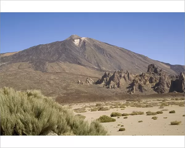 Mount Teide from Llano de Ucanca, Tenerife, Canary Islands, Spain, Europe