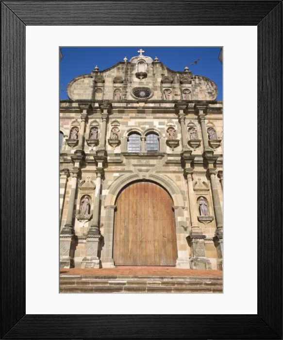 Framed Print : Metropolitan Cathedral, Independence Plaza (Main plaza), Casco Viejo, Panama City Framed Print : Metropolitan Cathedral, Independence Plaza (Main plaza), Casco Viejo, Panama City