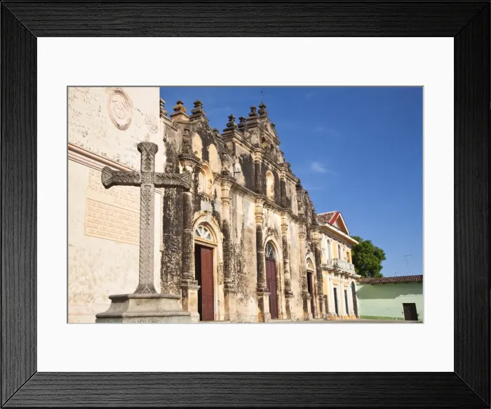 Framed Print : Iglesia de la Merced, Granada, Nicaragua, Central America Framed Print : Iglesia de la Merced, Granada, Nicaragua, Central America