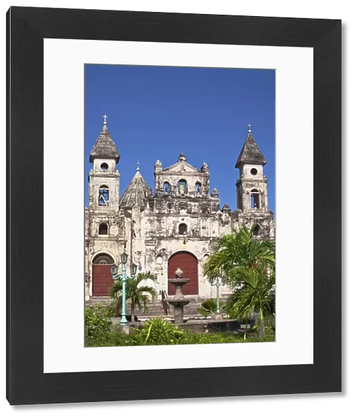 Iglesia de Guadalupe, Granada, Nicaragua, Central America