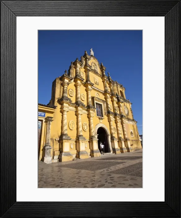 Framed Print : Iglesia De La Recoleccion, Leon, Nicaragua, Central America Framed Print : Iglesia De La Recoleccion, Leon, Nicaragua, Central America