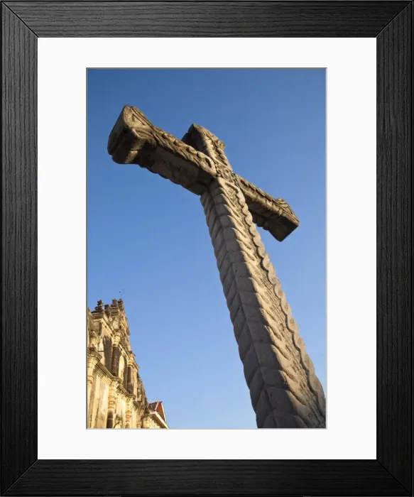 Framed Print : Cross outside Iglesia de la Merced, Granada, Nicaragua, Central America Framed Print : Cross outside Iglesia de la Merced, Granada, Nicaragua, Central America