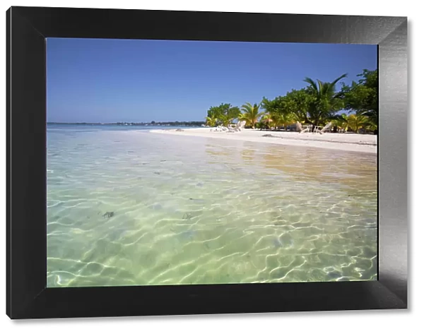Bando Beach, Utila, Bay Islands, Honduras, Central America