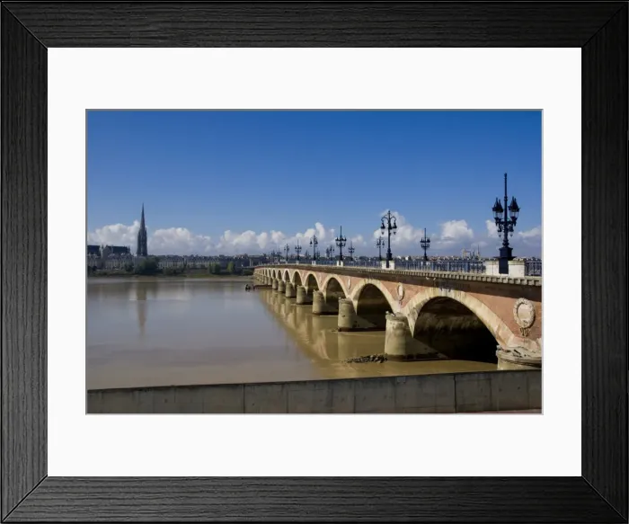 Framed Print : Pont de Pierre, Bordeaux, Gironde, Aquitaine, France, Europe Framed Print : Pont de Pierre, Bordeaux, Gironde, Aquitaine, France, Europe