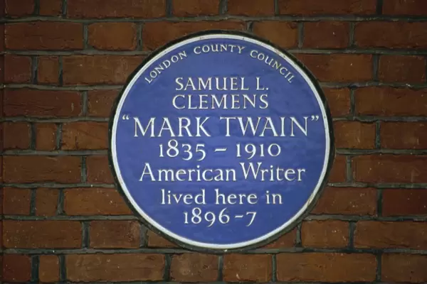 Blue plaque commemorating Mark Twain, London, England, United Kingdom, Europe