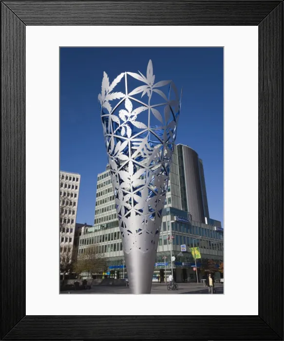 Framed Print : The Chalice modern steel sculpture by Neil Dawson in Cathedral Square, Christchurch Framed Print : The Chalice modern steel sculpture by Neil Dawson in Cathedral Square, Christchurch
