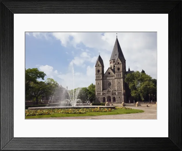 Framed Print : Temple Neuf Protestant church and fountain, La Place de la Comedie, Metz Framed Print : Temple Neuf Protestant church and fountain, La Place de la Comedie, Metz