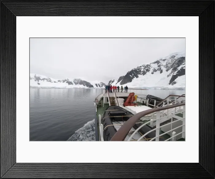 Framed Print : Errera Channel, Antarctic Peninsula, Antarctica, Polar Regions Framed Print : Errera Channel, Antarctic Peninsula, Antarctica, Polar Regions