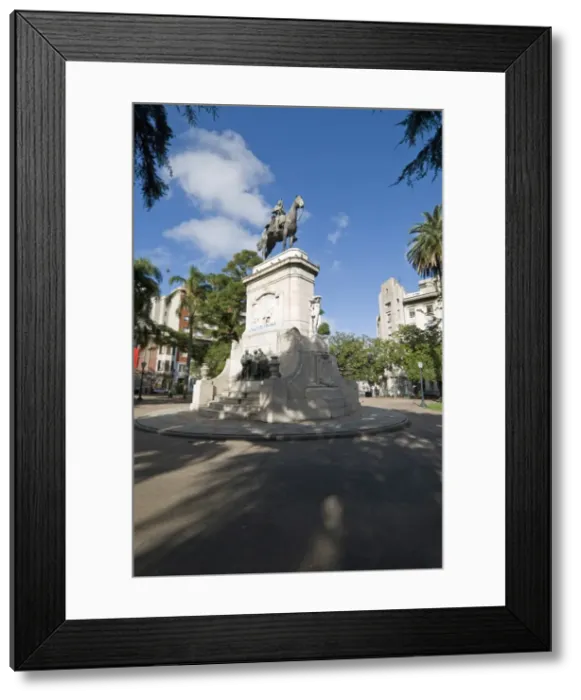 Framed Print : Statue of General Don Bruno De Zabala founder of Uruguay, Plaza Zabala