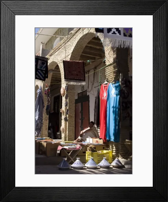 Framed Print : Medina and crafts, Tozeur, Tunisia, North Africa, Africa Framed Print : Medina and crafts, Tozeur, Tunisia, North Africa, Africa