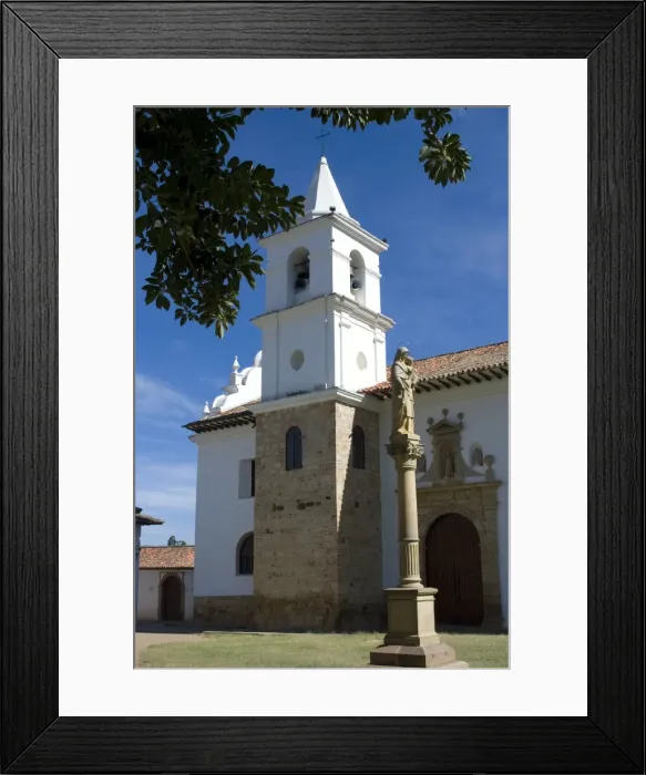Framed Print : The colonial town of Villa de Leyva, Colombia, South America Framed Print : The colonial town of Villa de Leyva, Colombia, South America