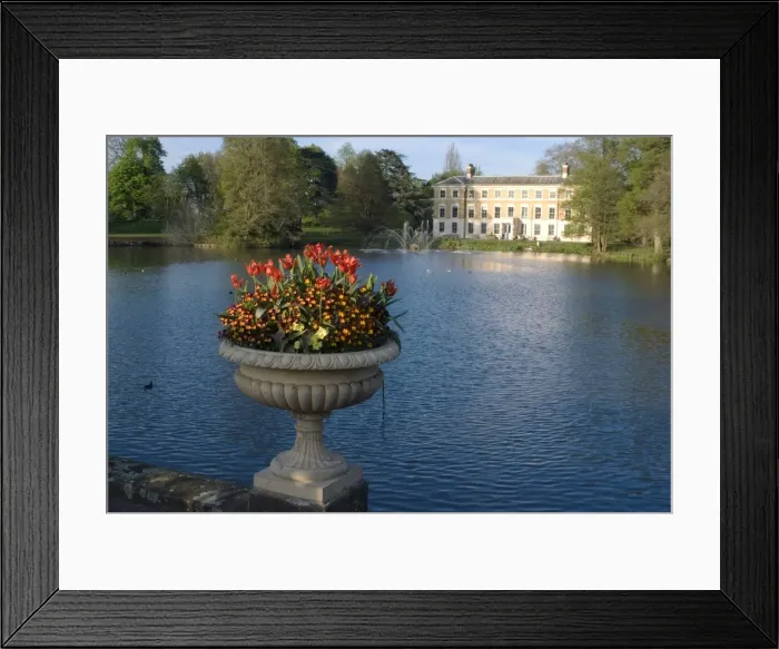 Framed Print : Royal Botanic Gardens (Kew Gardens), UNESCO World Heritage Site, Kew, Greater London Framed Print : Royal Botanic Gardens (Kew Gardens), UNESCO World Heritage Site, Kew, Greater London
