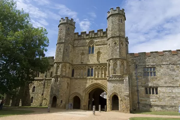 Main entrance and Gatehouse, Battle Abbey, Battle, Sussex, England, United Kingdom